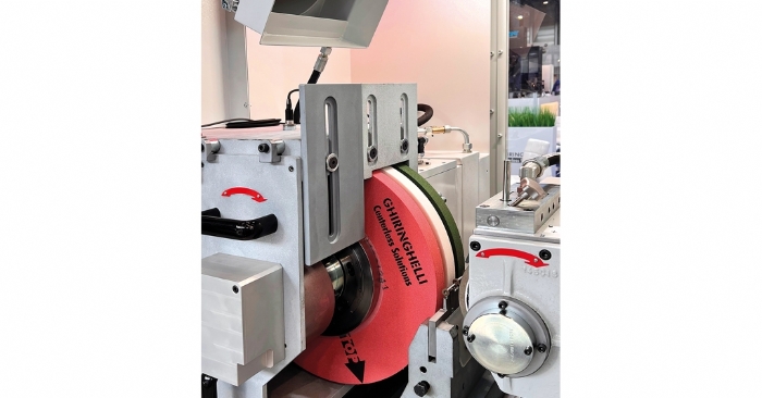 Ghiringhelli M100 Merkezsiz Taşlama Makinesi: Kompakt, Esnek ve İş Birlikçi