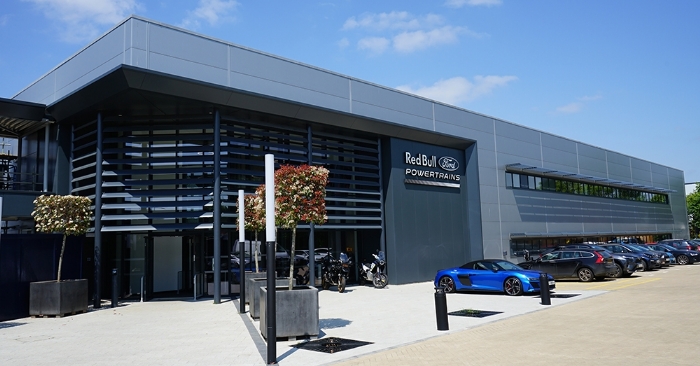 Red Bull Ford Powertrains, ilk F1™ güç ünitesinde Hexagon teknolojisini kullanıyor.