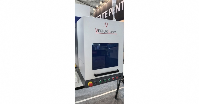 Vektor Laser - 30 W Fiber Lazer  Markalama & Gravür Makinesi