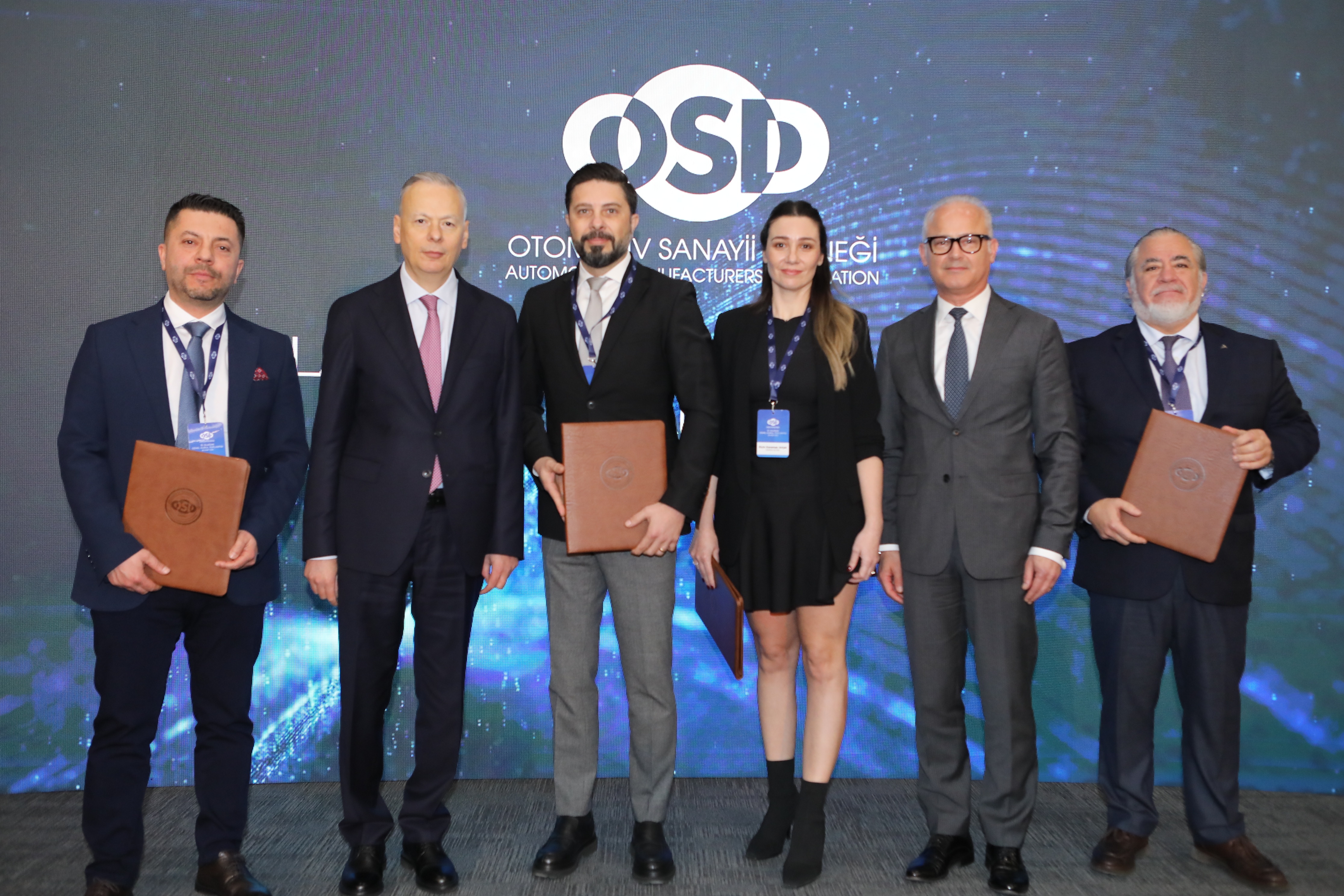 OSD’nin Yönetim Kurulu Başkanlığı’na Yeniden Cengiz Eroldu Seçildi!